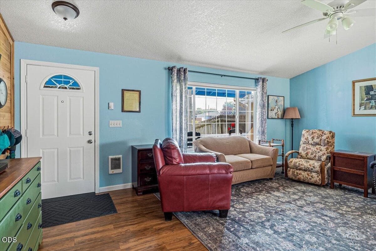 Photo of 2271 Cherry Loop 4 of 48