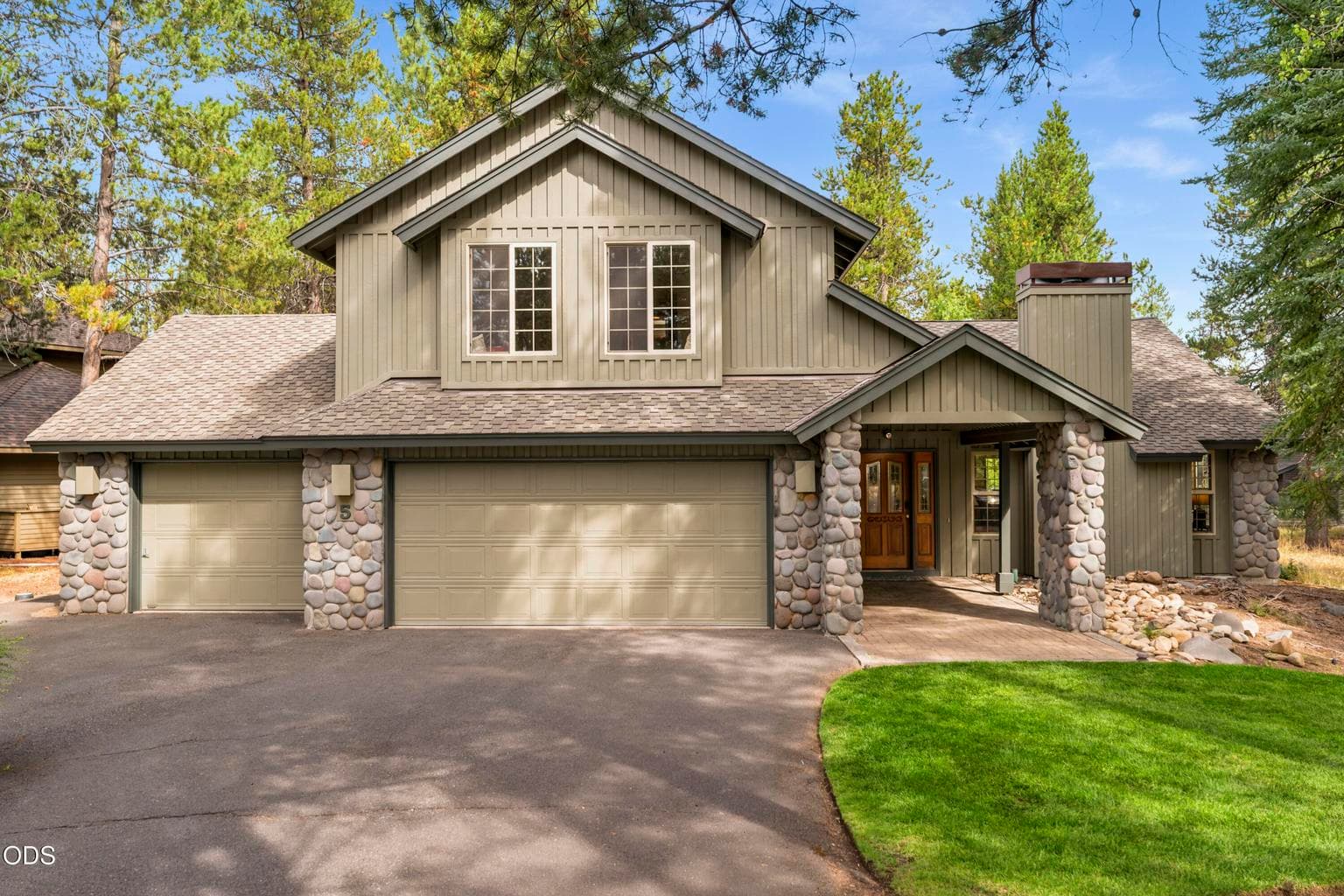 Photo of 17900 Red Cedar Lane 24 of 24