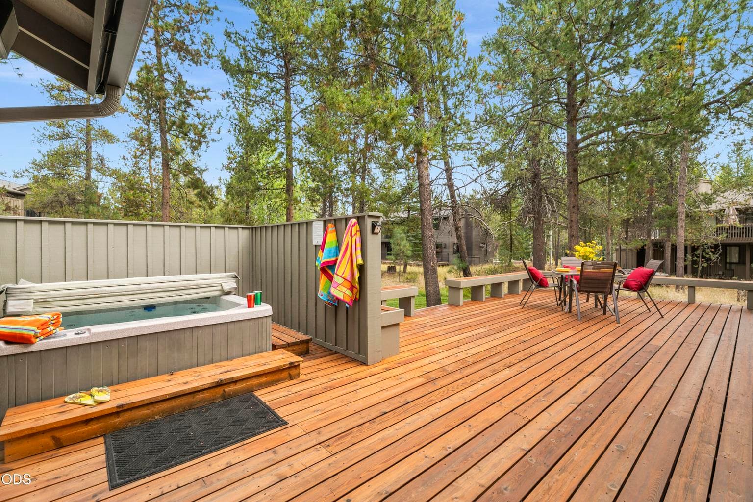Photo of 17900 Red Cedar Lane 3 of 24