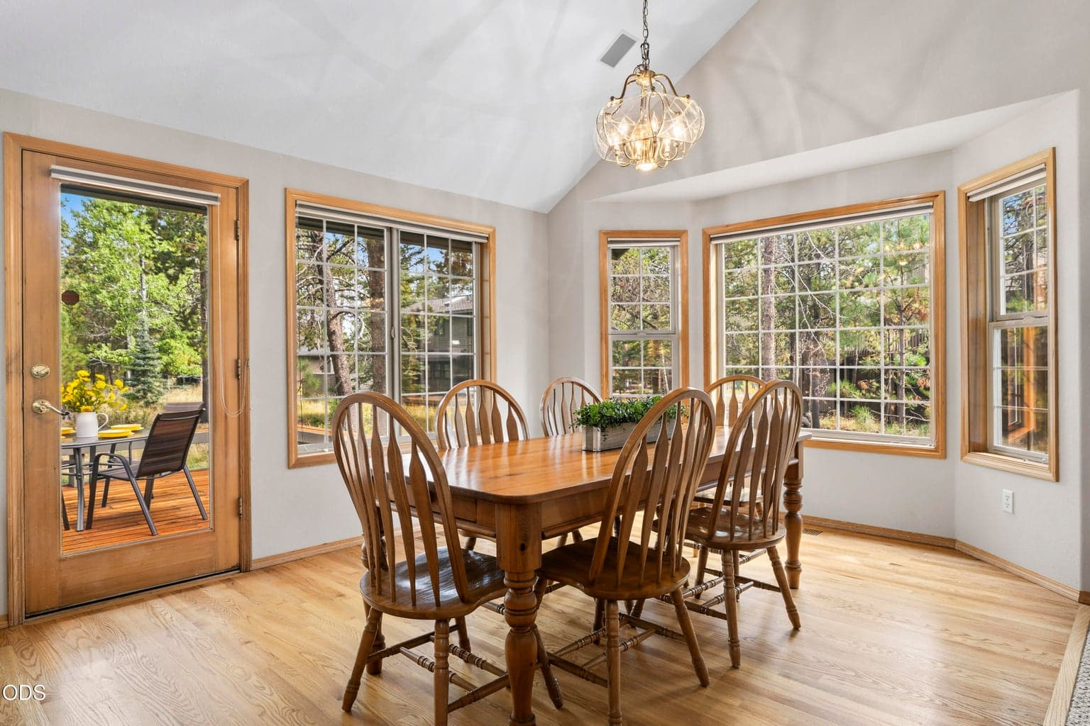 Photo of 17900 Red Cedar Lane 7 of 24