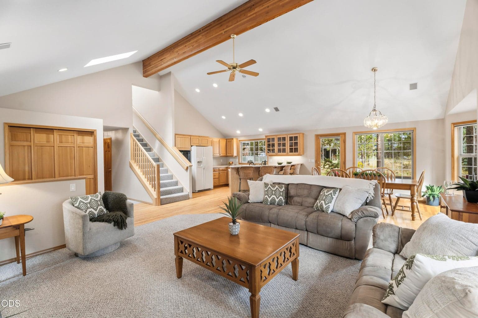 Photo of 17900 Red Cedar Lane 8 of 24