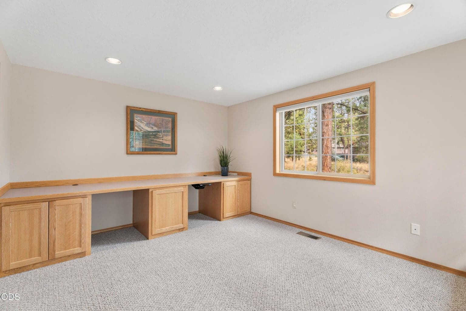 Photo of 17900 Red Cedar Lane 18 of 24
