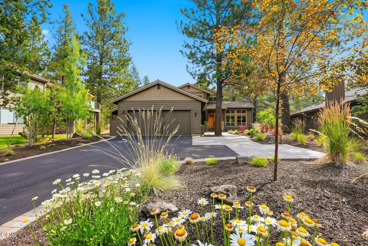 Photo of 17926 Foursome Lane 2 of 46