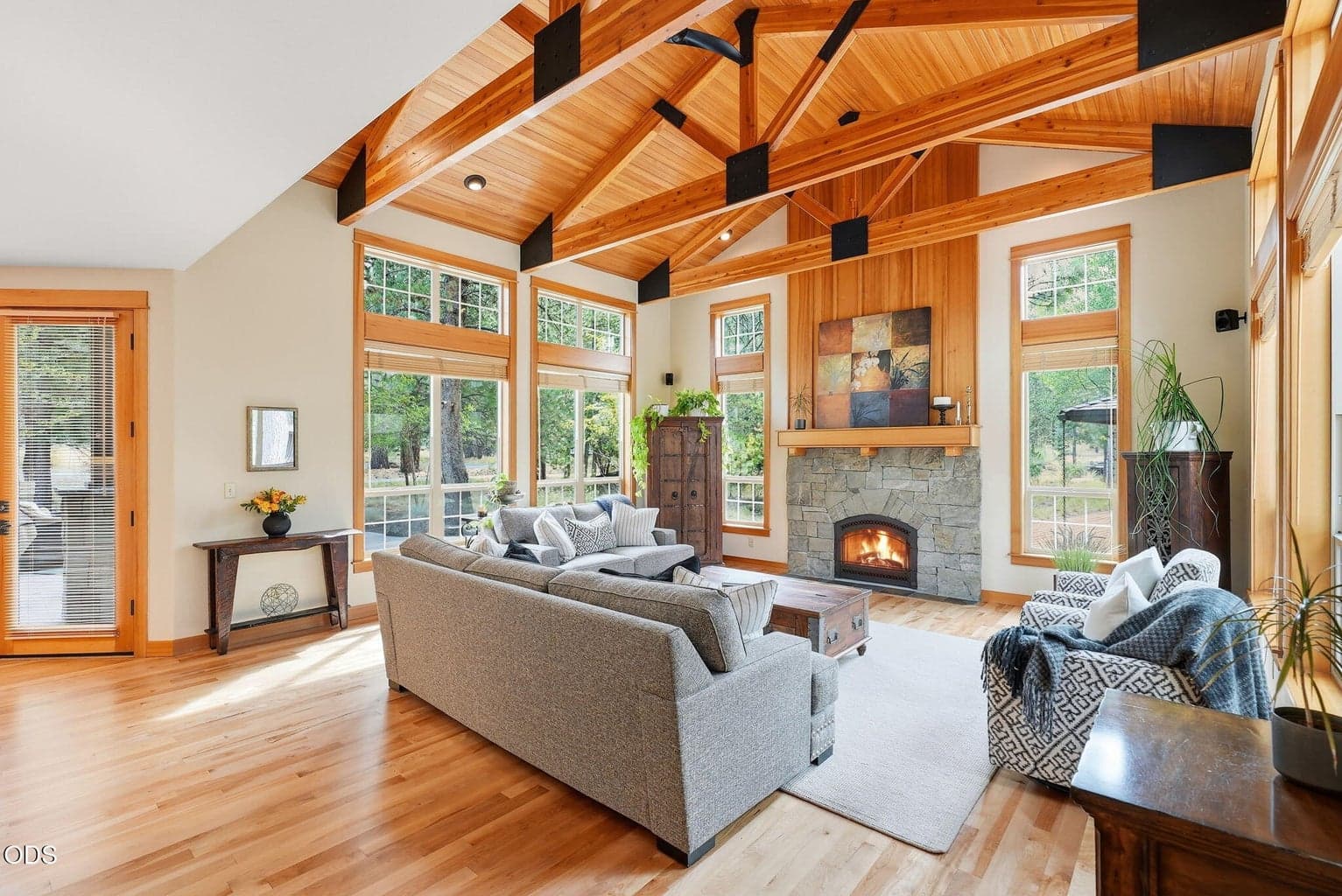Photo of 17926 Foursome Lane 7 of 46
