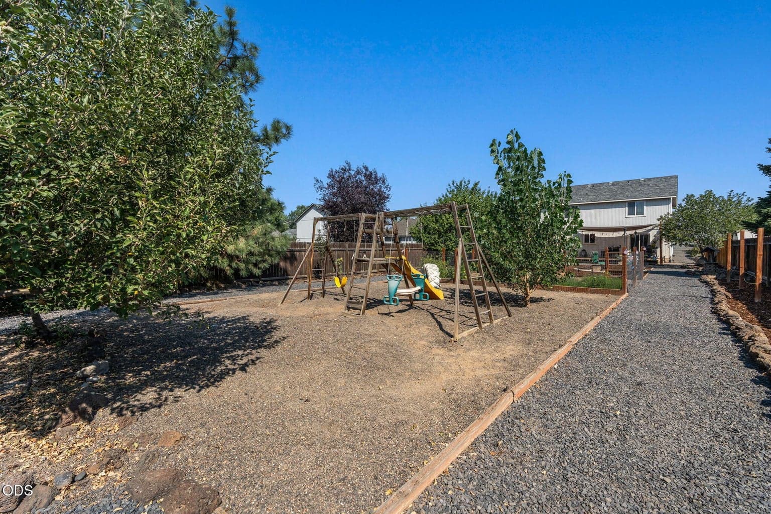 Photo of 3238 SW Lava Avenue 32 of 35
