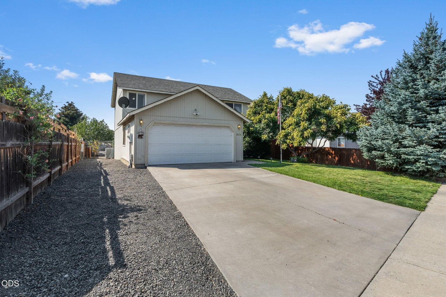 Photo of 3238 Lava Avenue 1 of 35