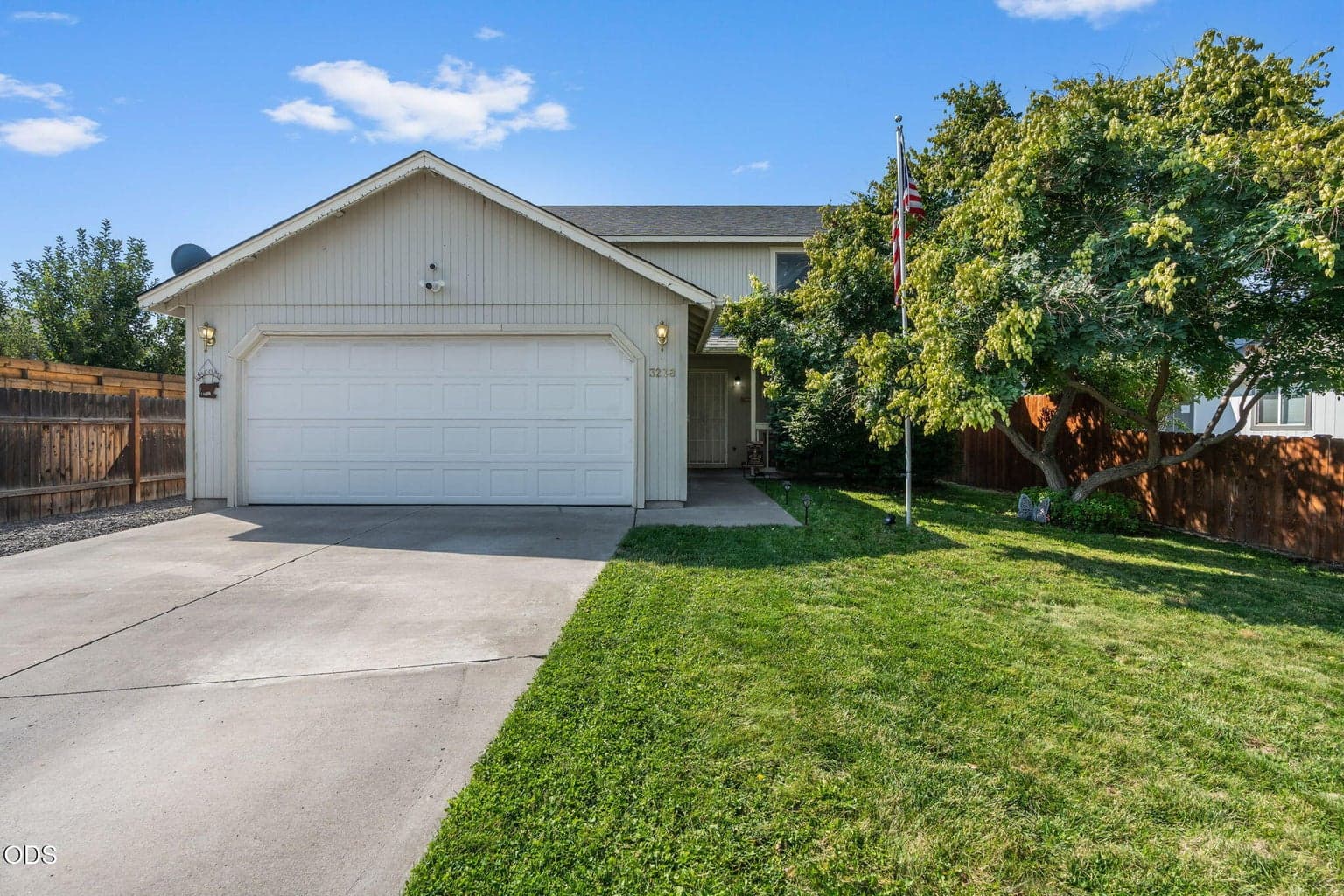 Photo of 3238 Lava Avenue 2 of 35