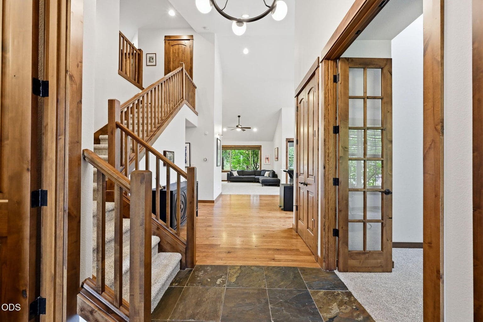 Photo of 60826 Whitney Place 6 of 54