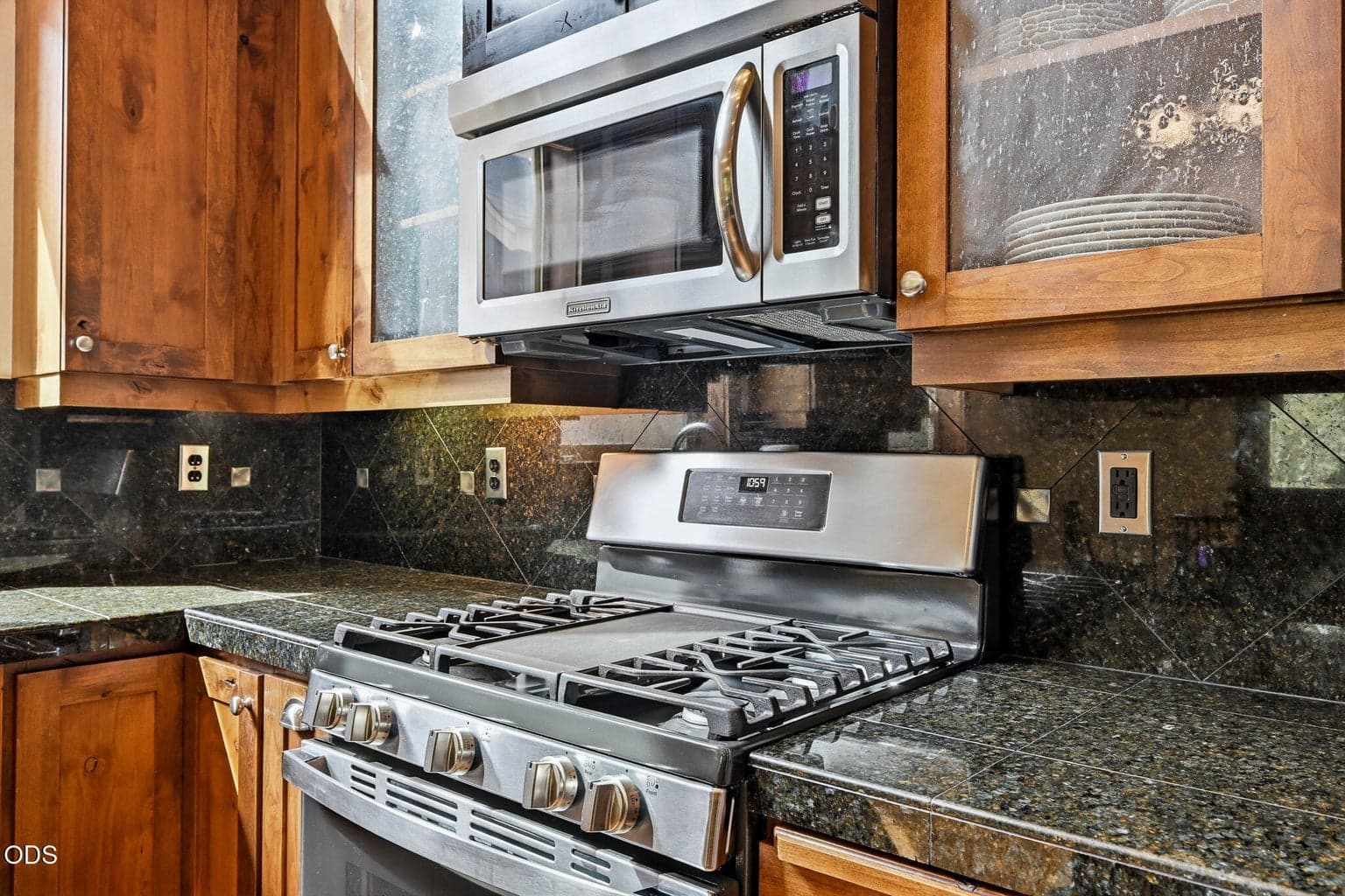 Photo of 60826 Whitney Place 16 of 54