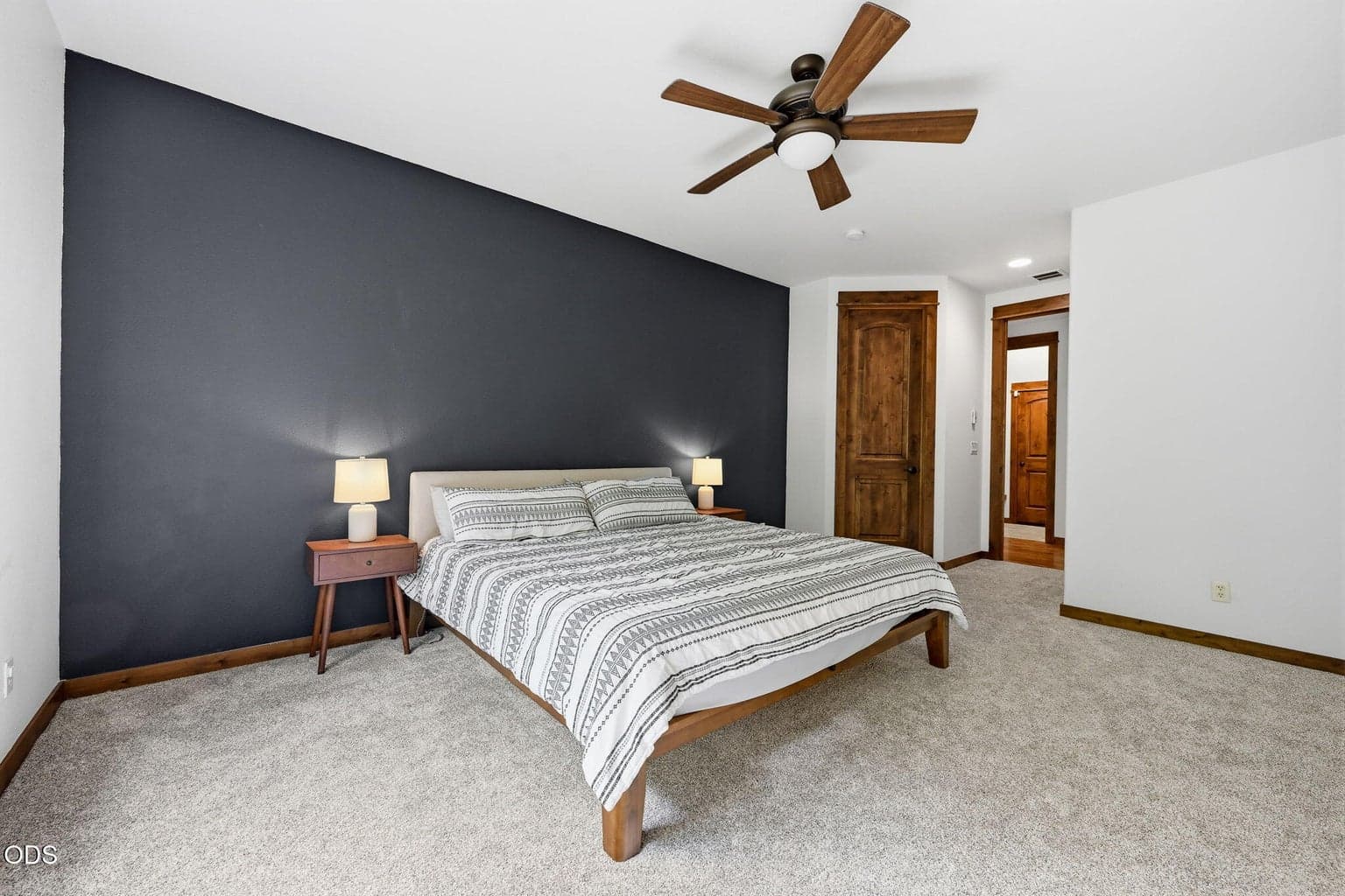 Photo of 60826 Whitney Place 20 of 54