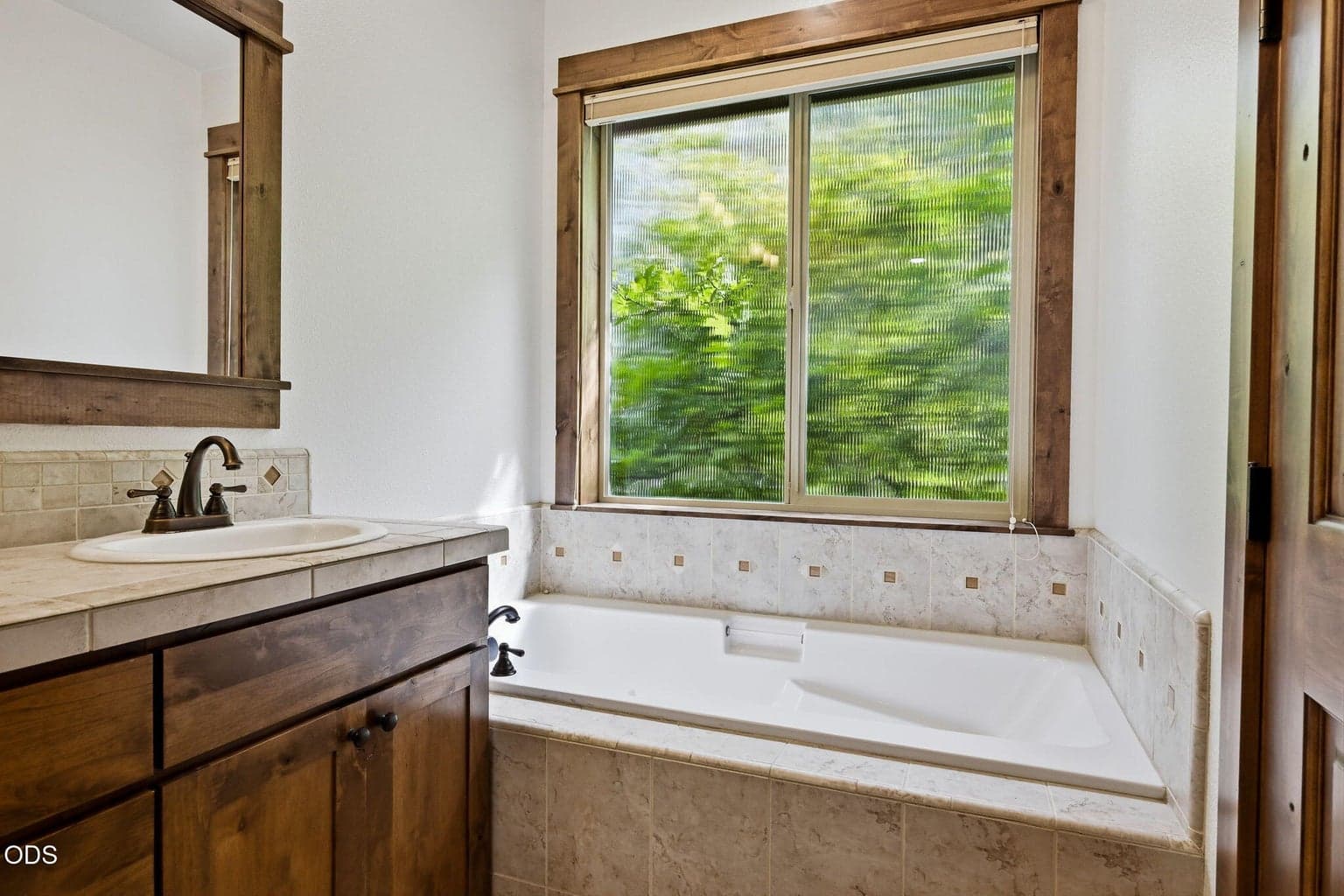 Photo of 60826 Whitney Place 25 of 54
