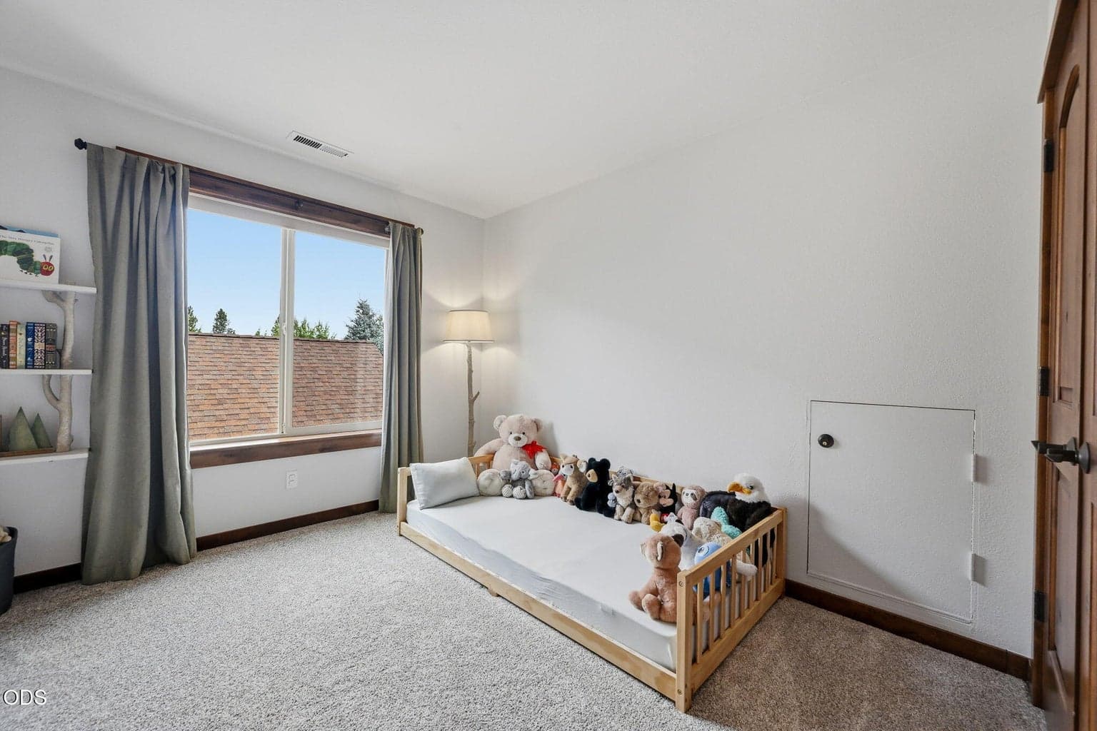 Photo of 60826 Whitney Place 28 of 54