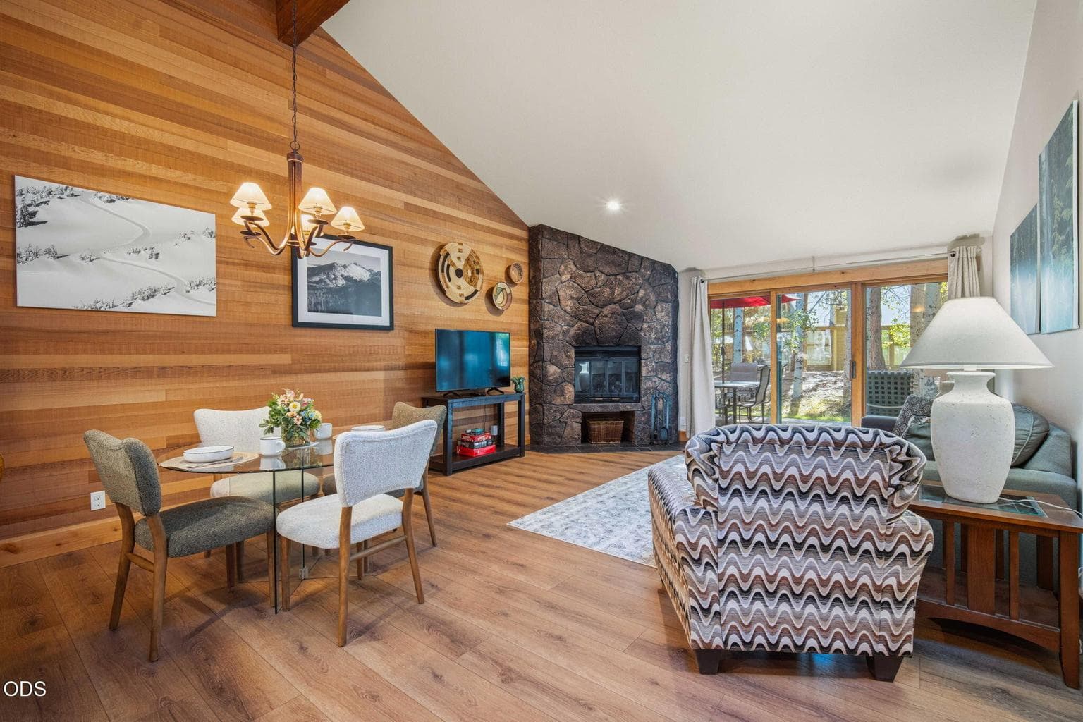 Photo of 57367 Lake Aspen Lane 4 of 33