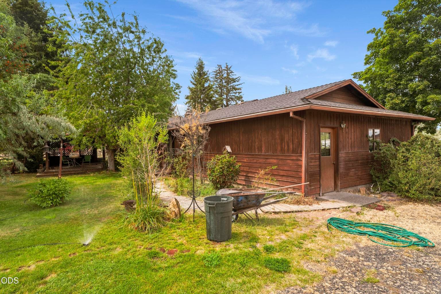 Photo of 566 NW Reata 4 of 35
