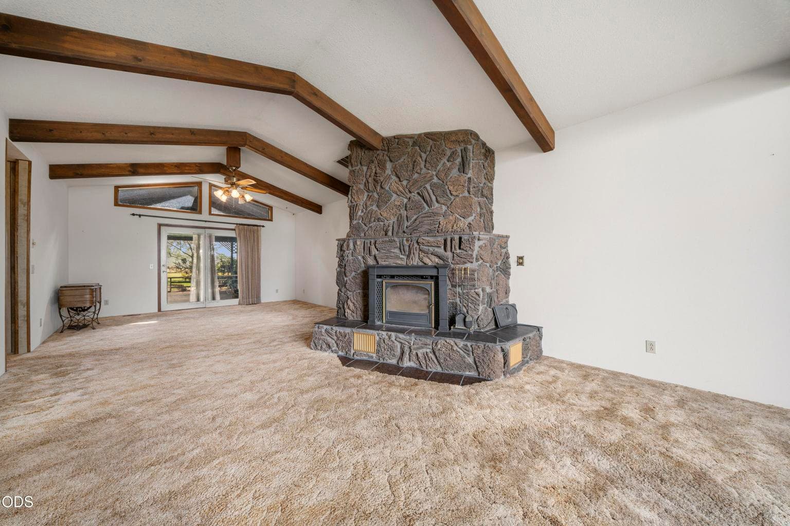 Photo of 566 NW Reata 6 of 35