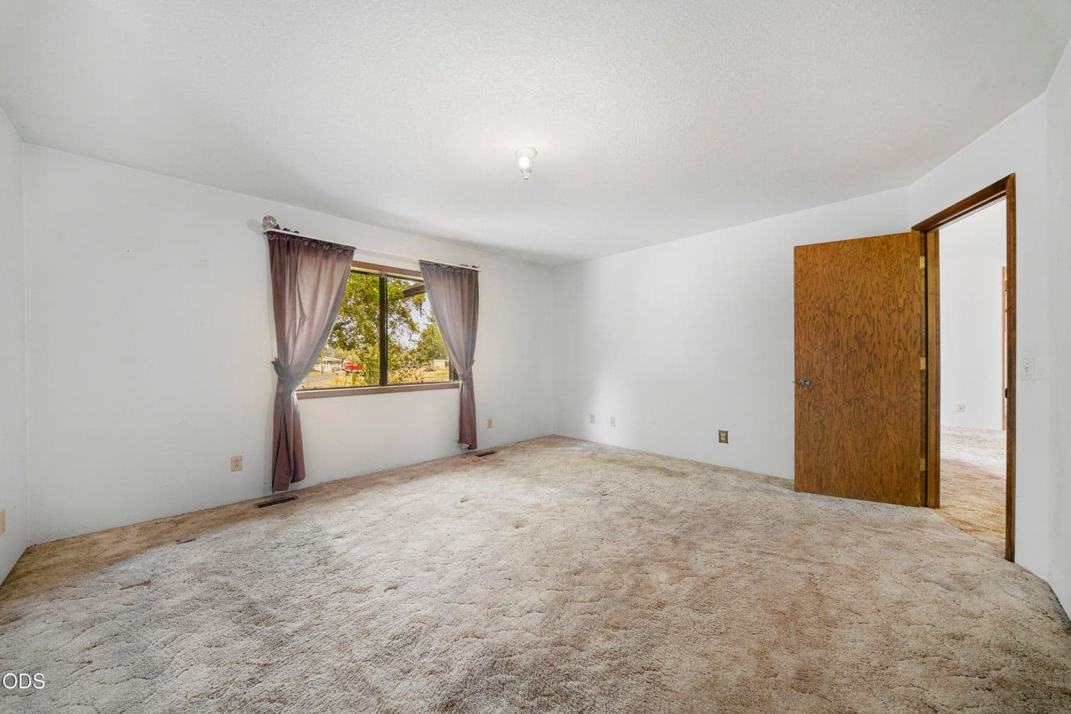 Photo of 566 NW Reata 19 of 35
