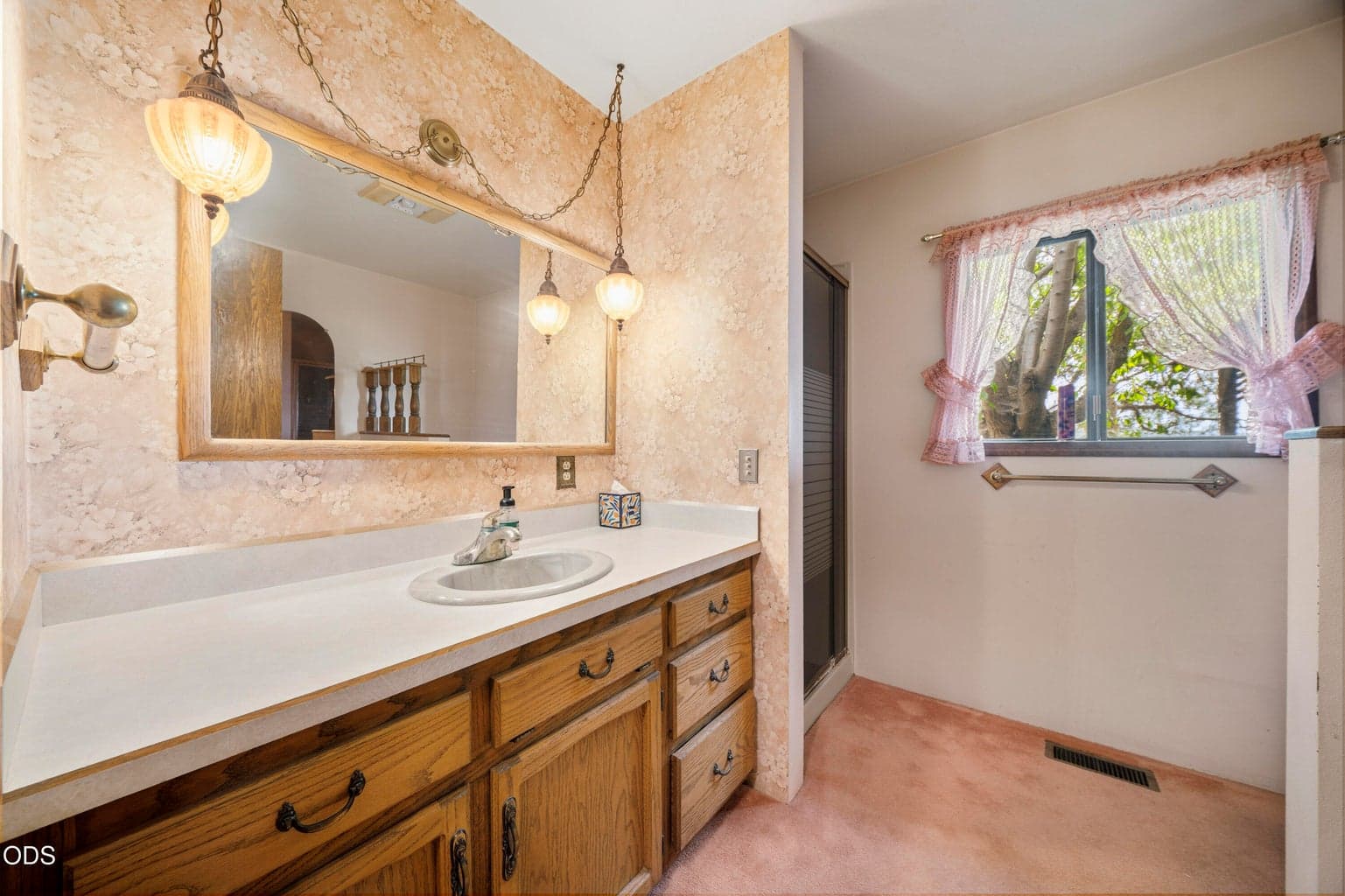 Photo of 566 NW Reata 20 of 35