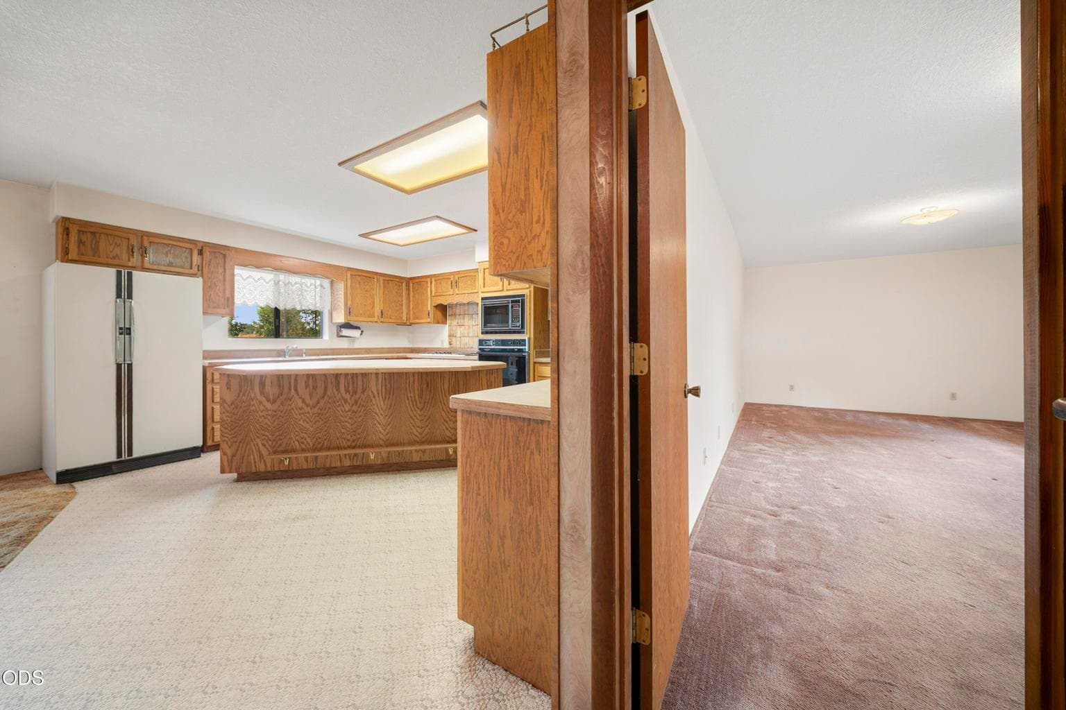 Photo of 566 NW Reata 22 of 35