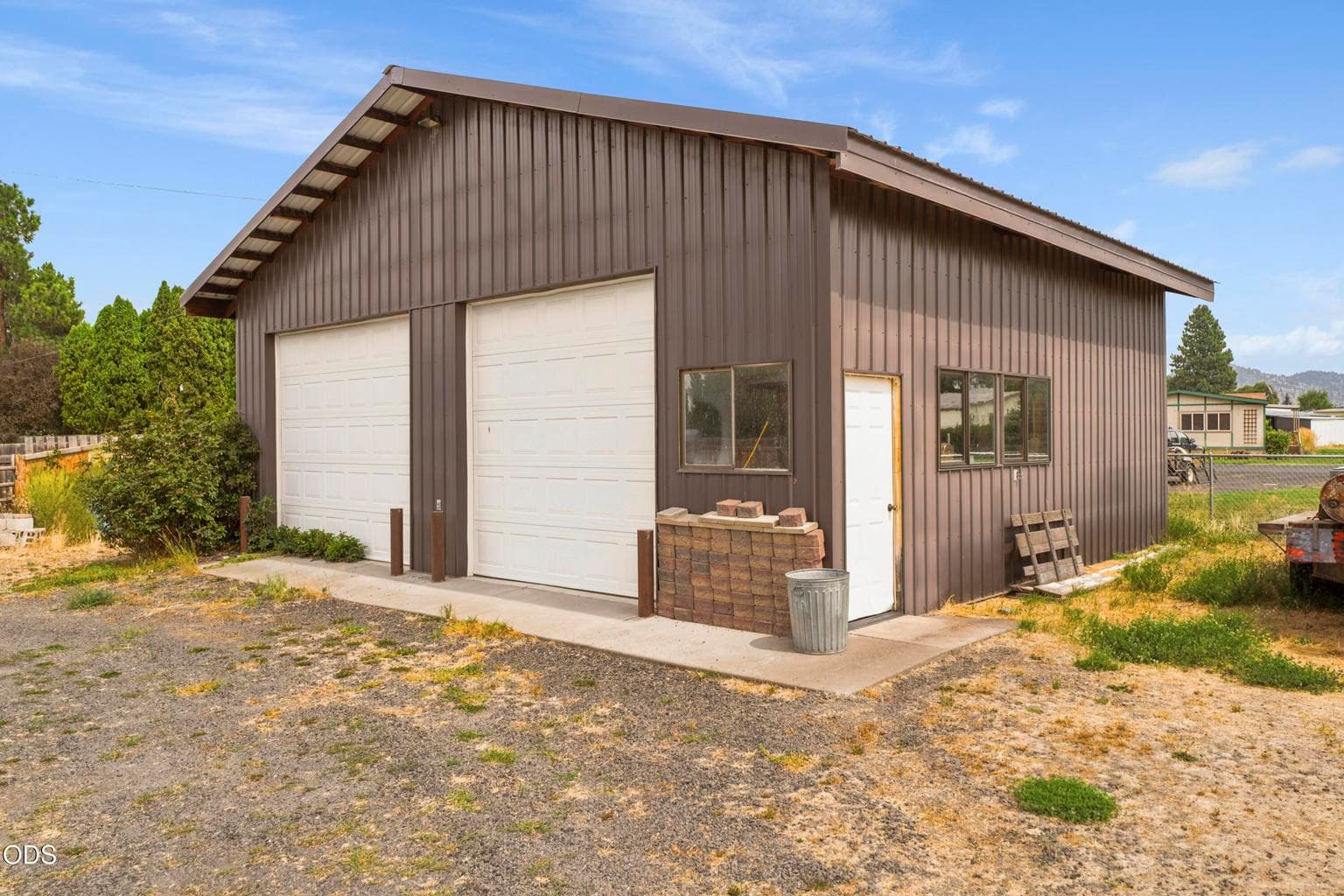 Photo of 566 NW Reata 33 of 35
