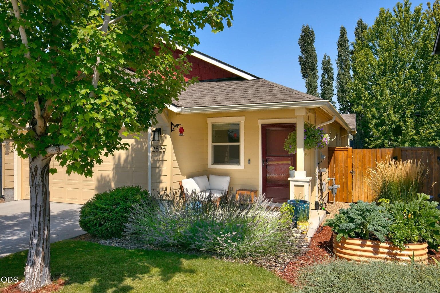Photo of 2820 Aldrich Avenue 1 of 25