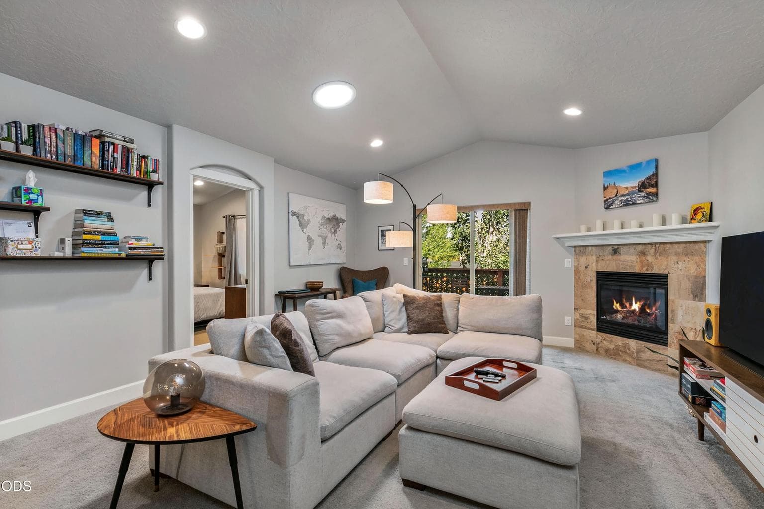 Photo of 2820 Aldrich Avenue 4 of 25