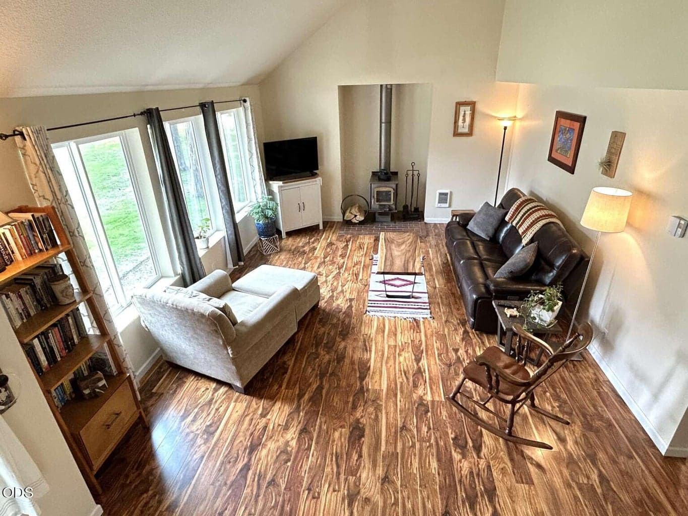 Photo of 2923 Deborah Court 3 of 15
