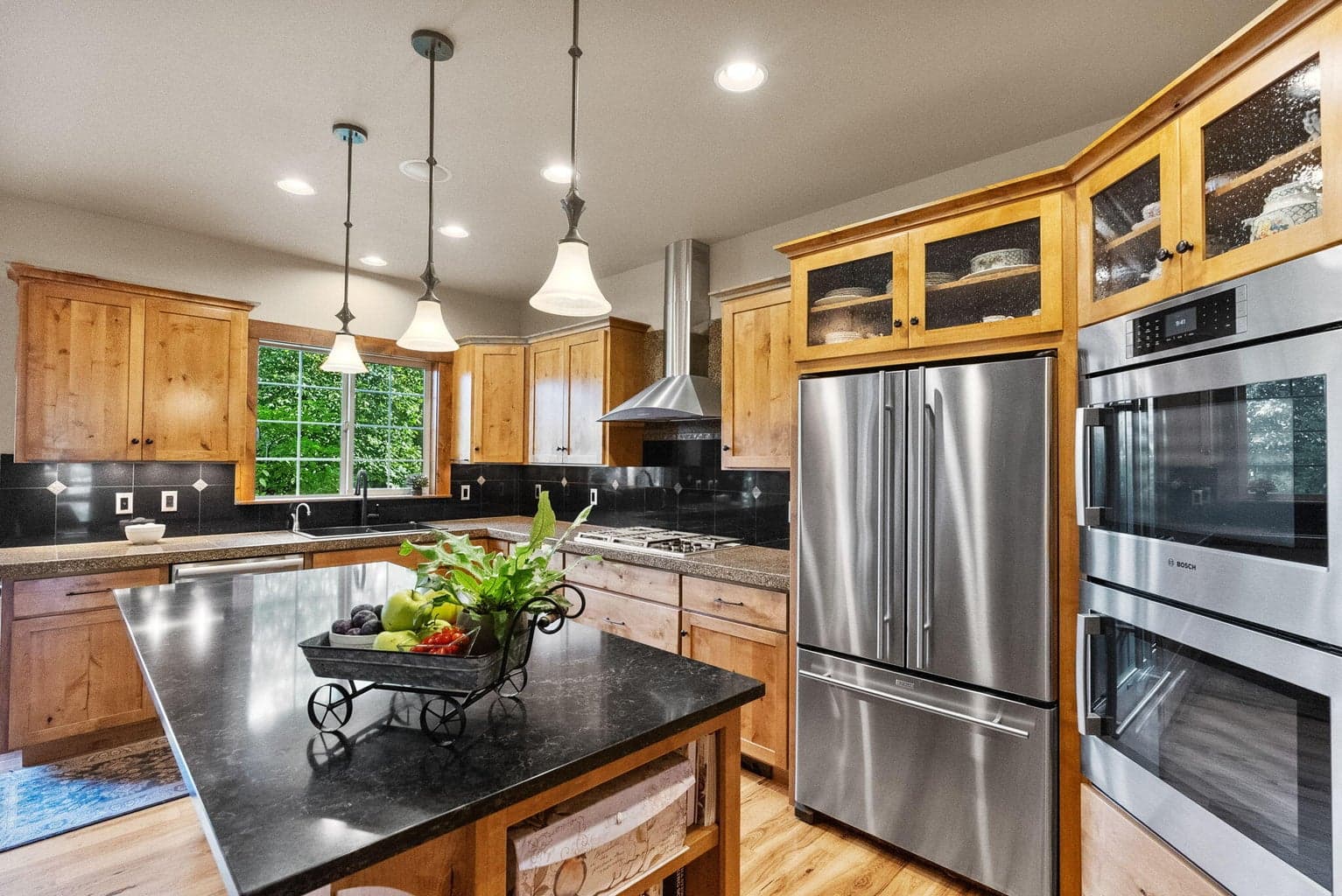 Photo of 20960 Gardenia Avenue 16 of 56