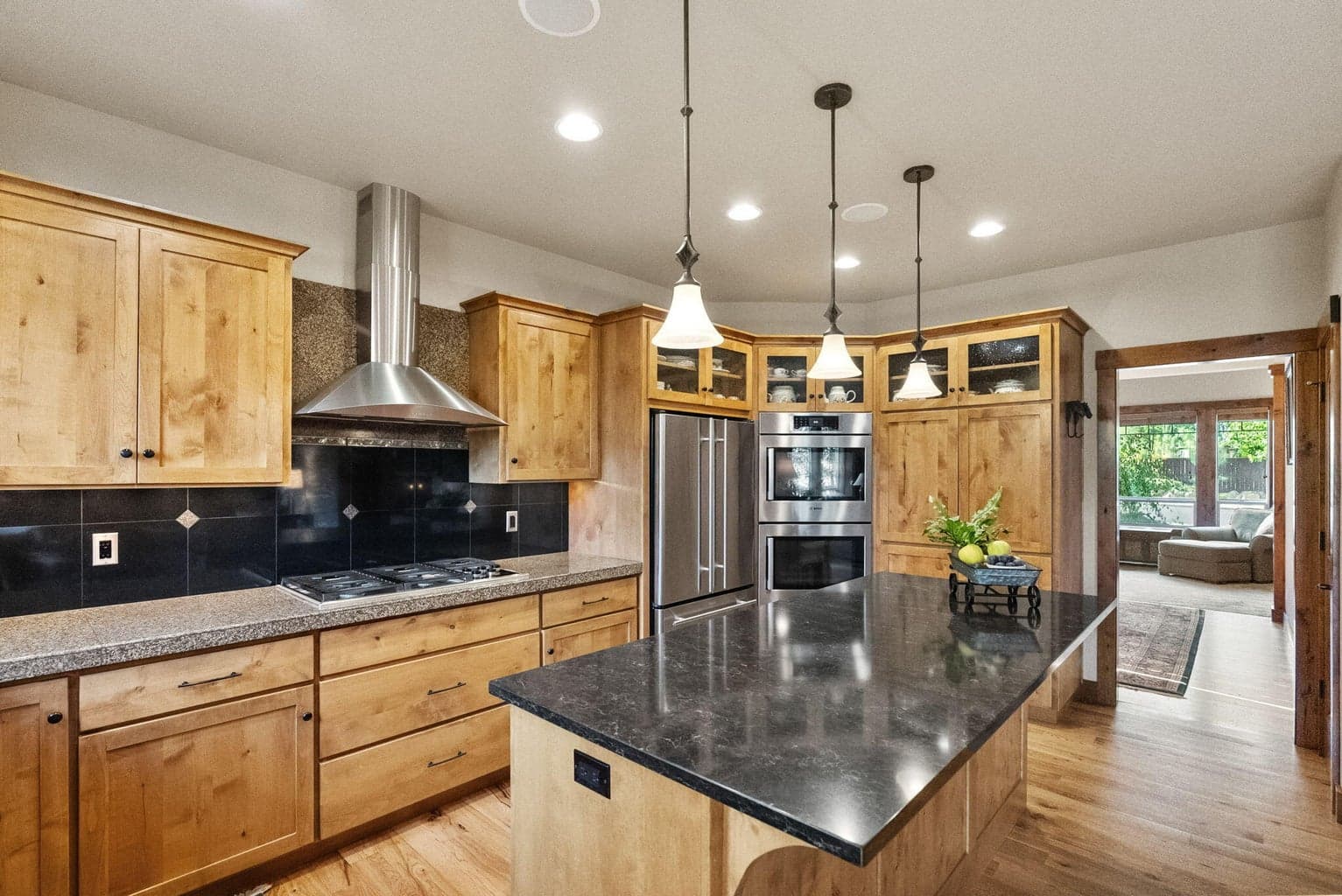 Photo of 20960 Gardenia Avenue 17 of 56