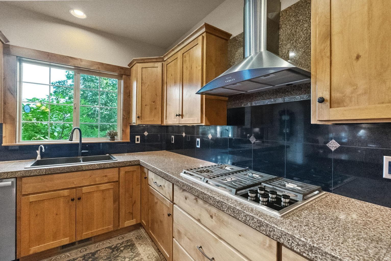 Photo of 20960 Gardenia Avenue 20 of 56