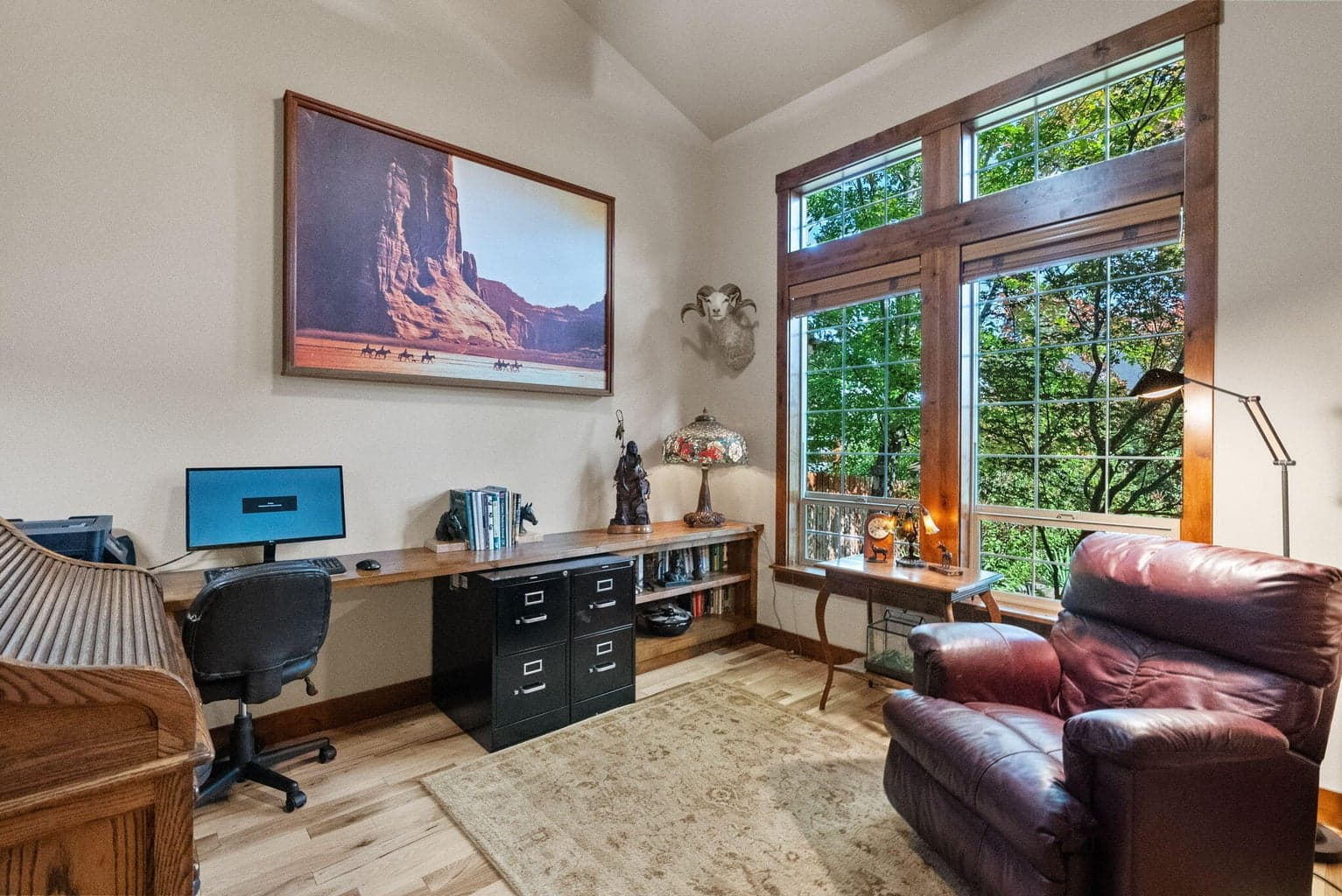 Photo of 20960 Gardenia Avenue 22 of 56