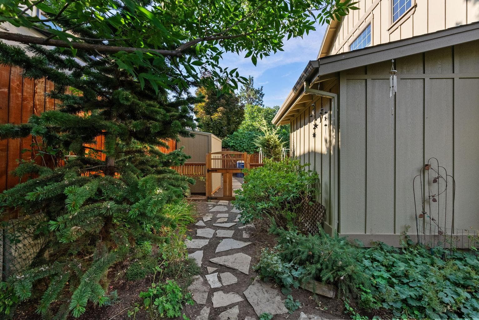 Photo of 20960 Gardenia Avenue 50 of 56