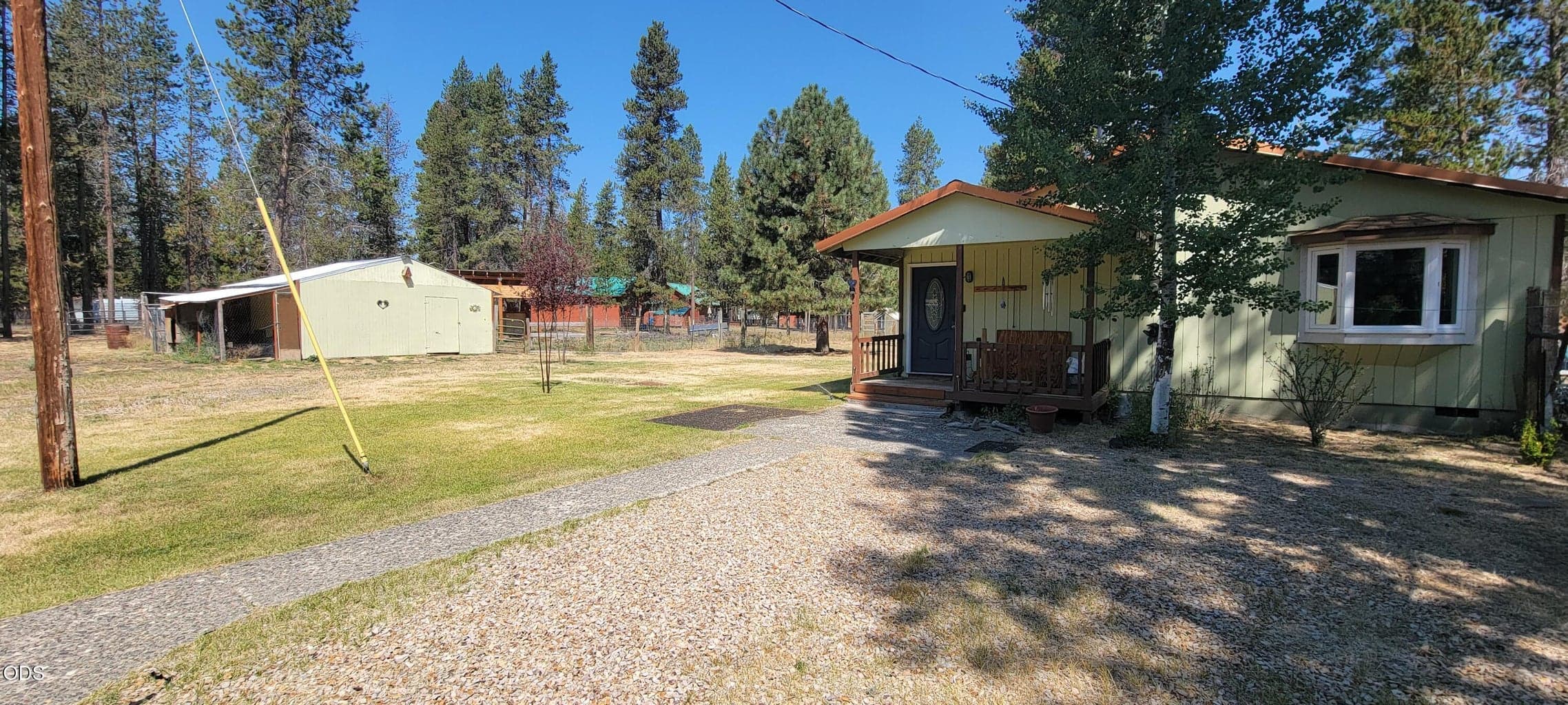 Photo of 16532 Fawn Court 3 of 32