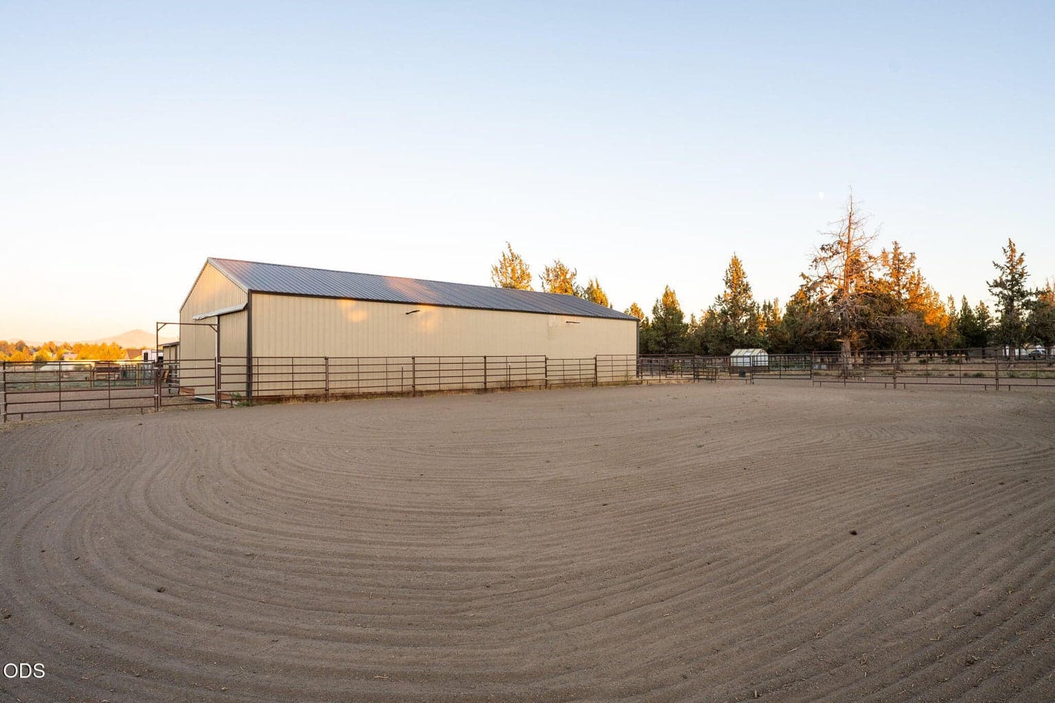 Photo of 13714 SW Chipmunk Road 41 of 44