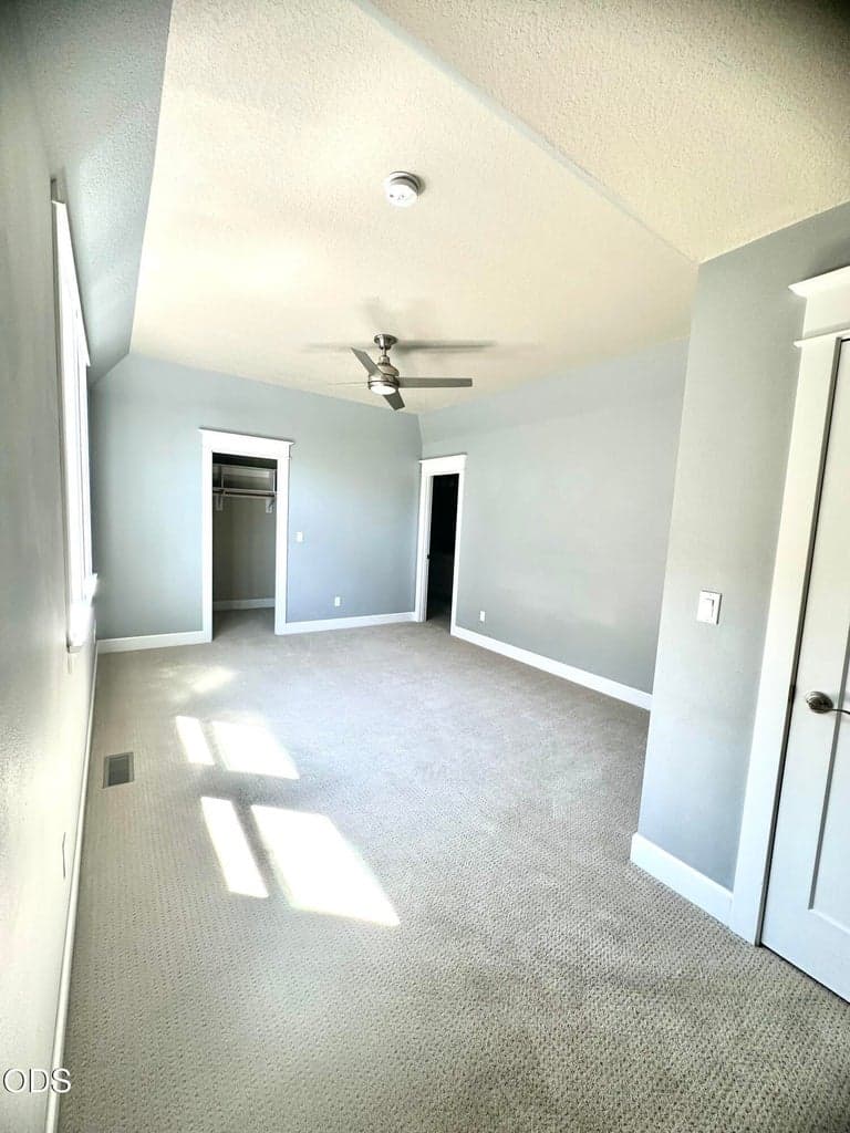 Photo of 20637 SE Cougar Peak Drive 23 of 25