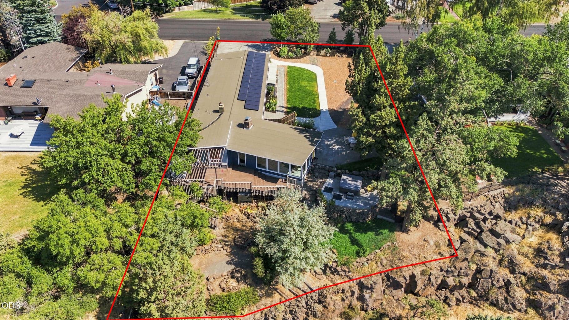 Photo of 655 NW Canyon Drive 36 of 48