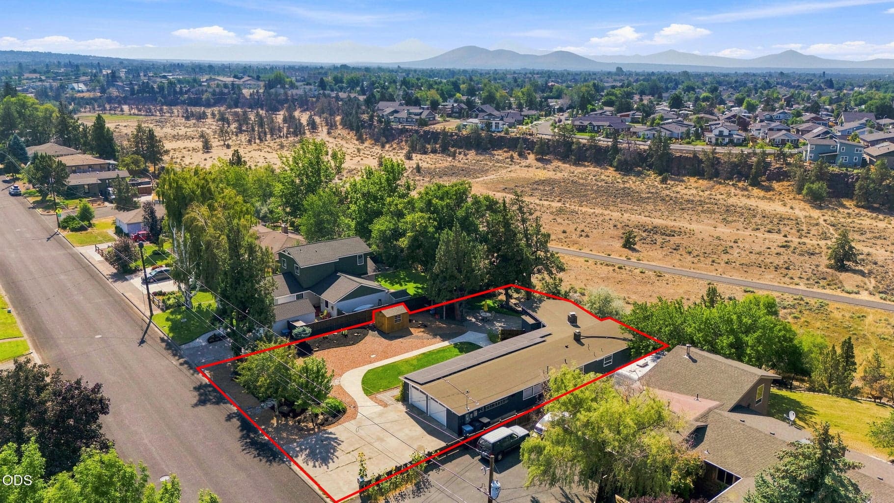 Photo of 655 NW Canyon Drive 34 of 48