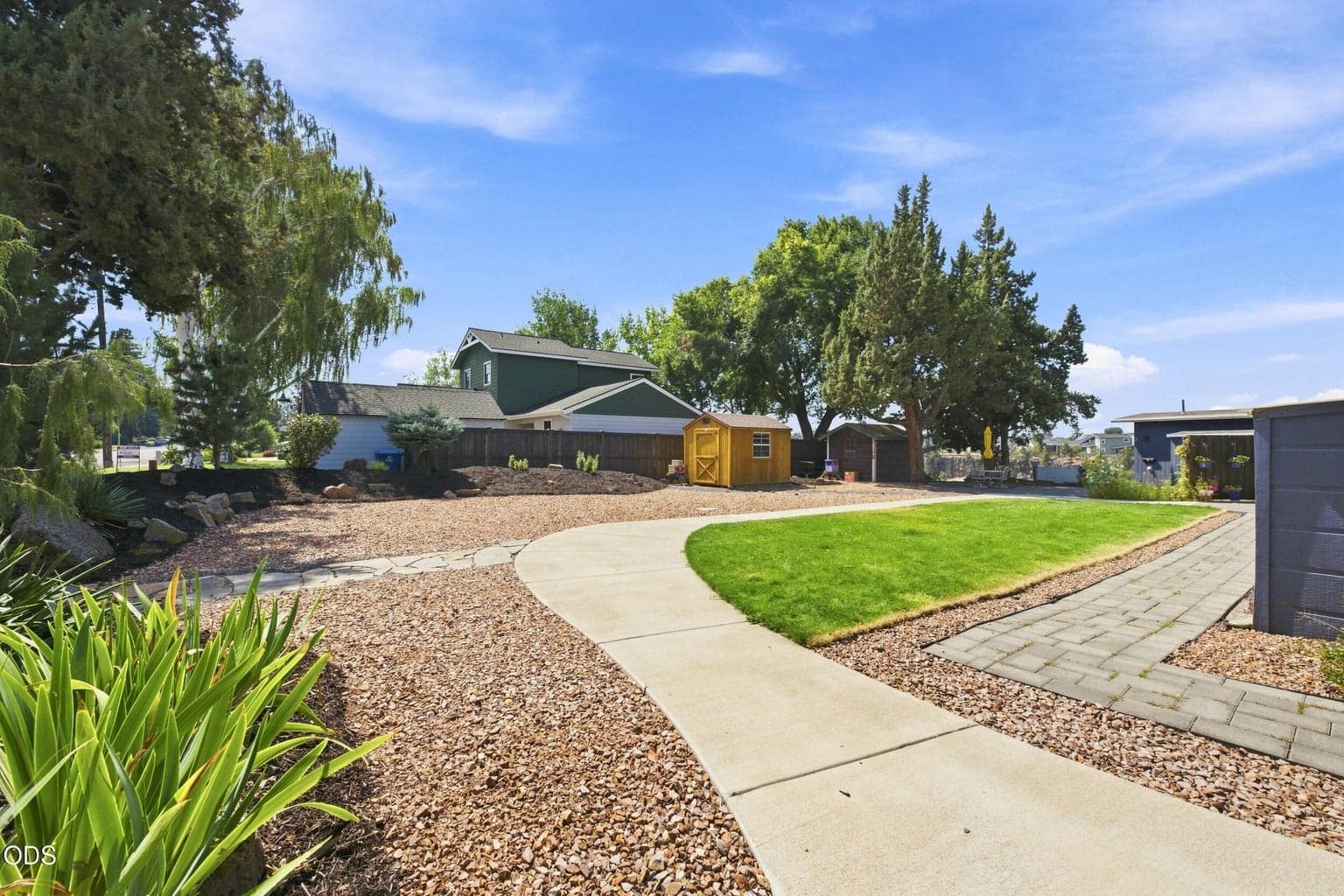 Photo of 655 NW Canyon Drive 39 of 48