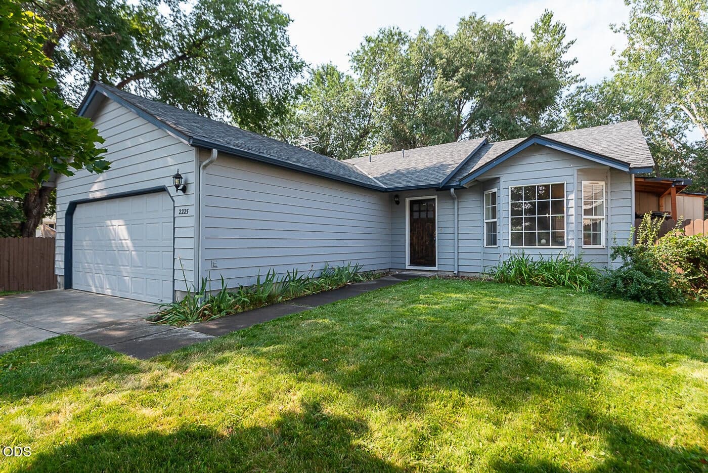 Photo of 2225 SW 30th Court 2 of 24