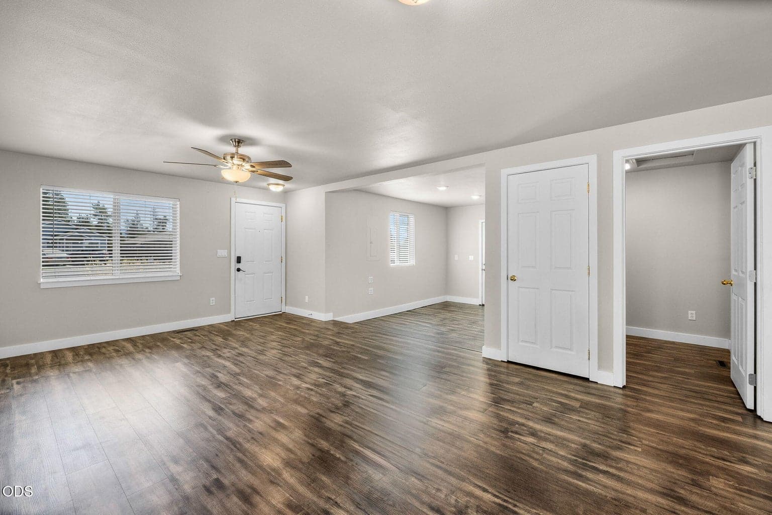 Photo of 52471 Medill Court 5 of 36