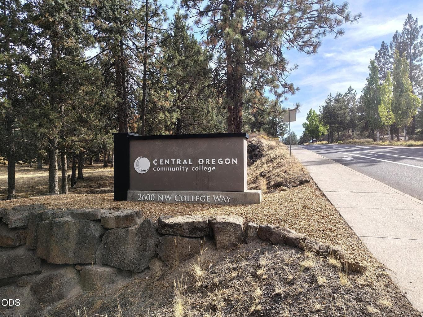 Central OR Community College (COCC) short distance