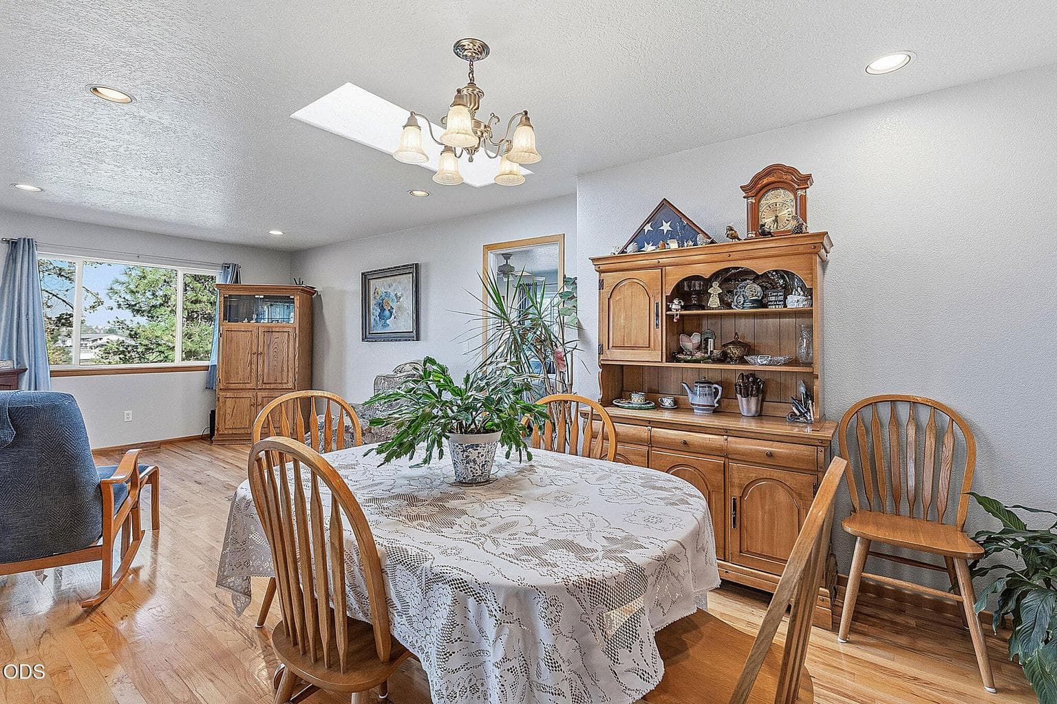 Photo of 1604 S Adams Drive 14 of 42