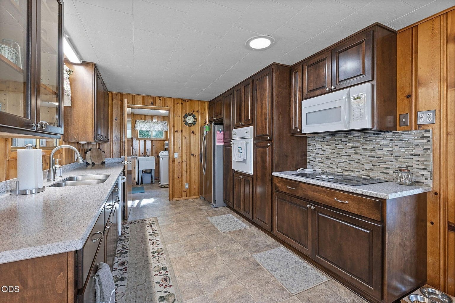 Photo of 1604 S Adams Drive 10 of 42