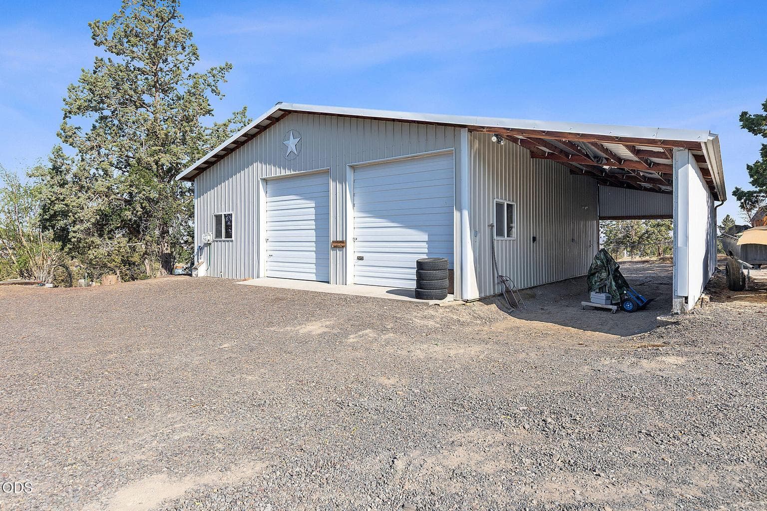 Photo of 1604 S Adams Drive 32 of 42