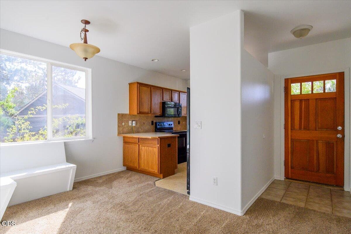 Photo of 61095 Honkers Court 10 of 30