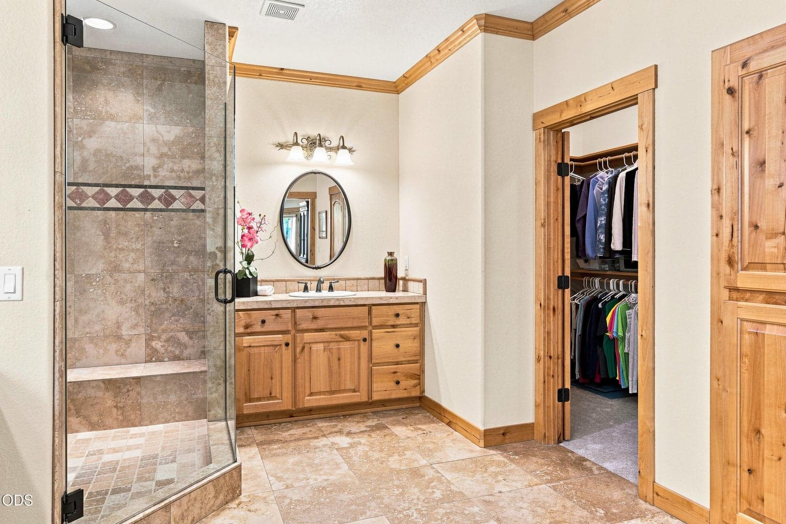 Primary with 2nd Vanity and Walk in closet