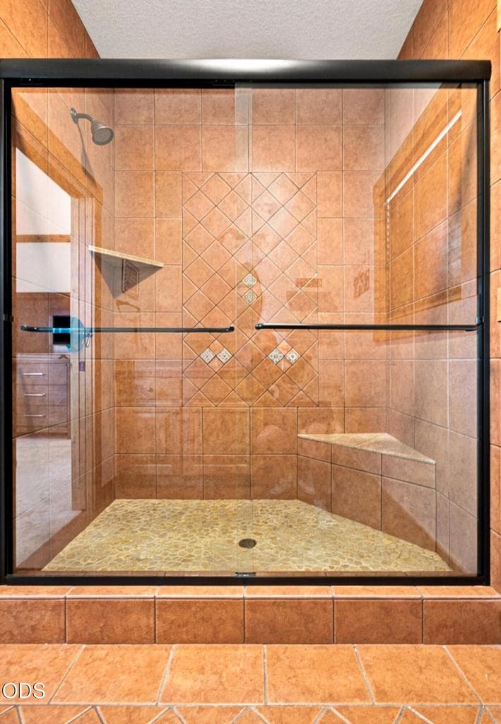 2nd Bedroom En Suite Walk in Shower
