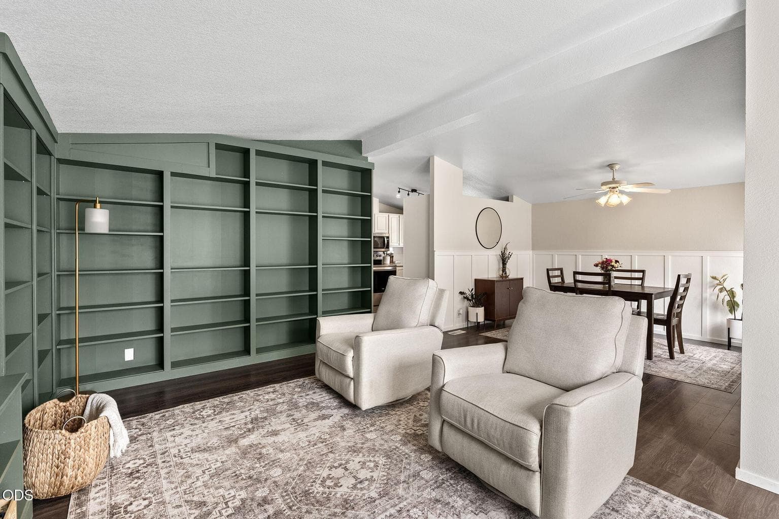 Photo of 2600 NE Rosemary Drive 7 of 27