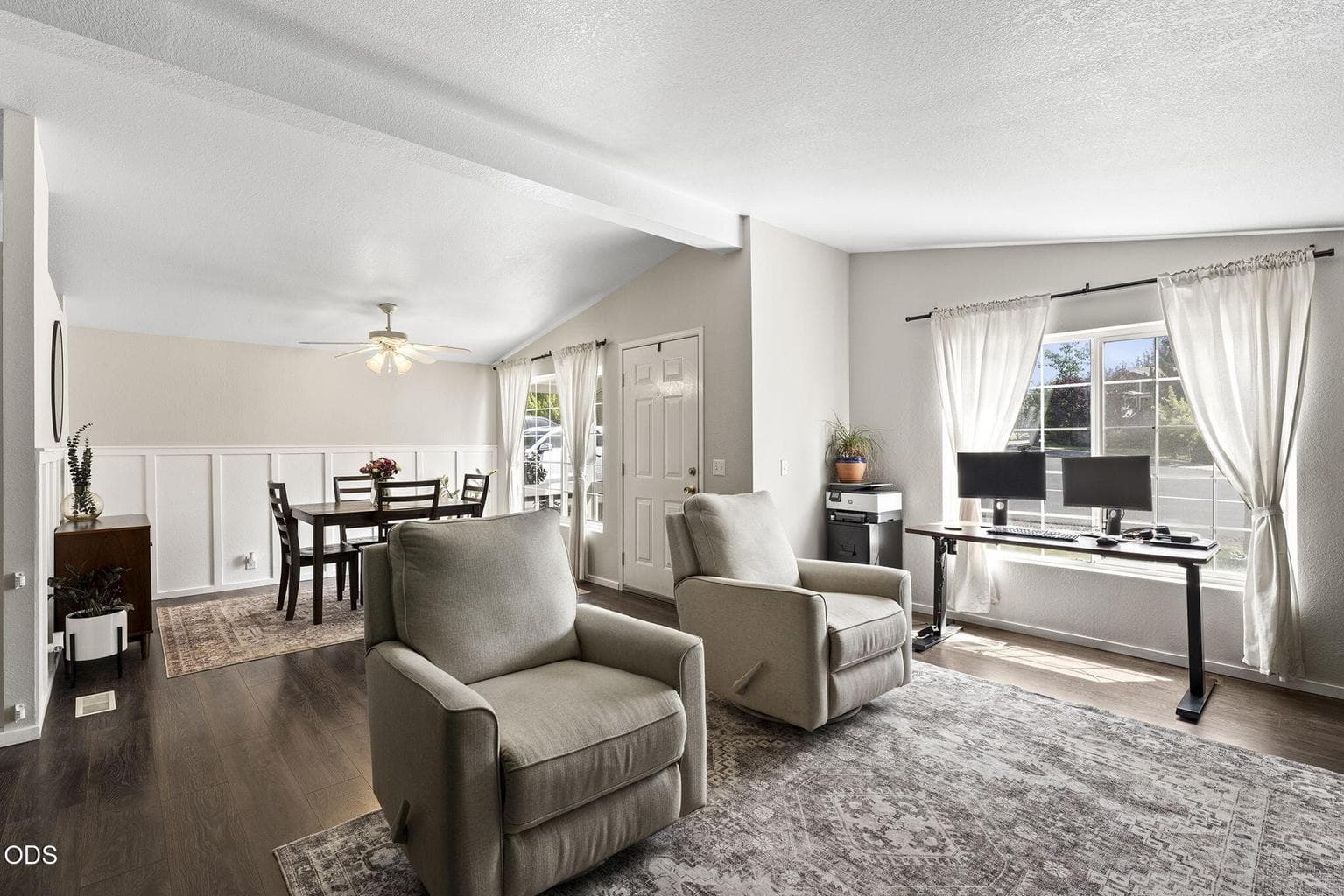 Photo of 2600 NE Rosemary Drive 8 of 27