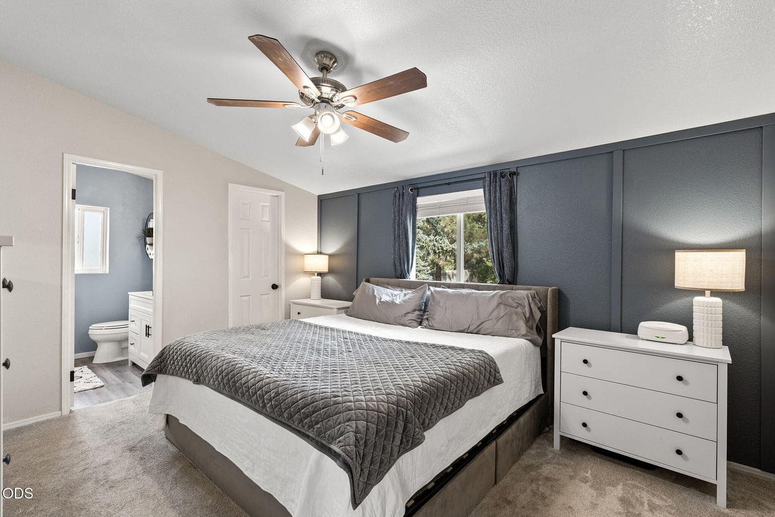 Photo of 2600 NE Rosemary Drive 14 of 27