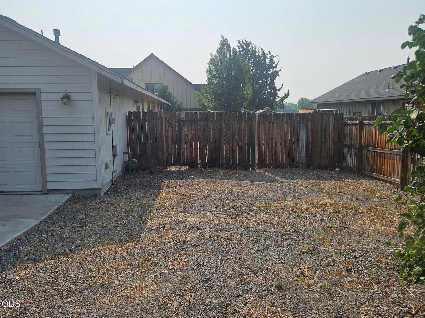 Photo of 825 NW Poplar Place 3 of 22